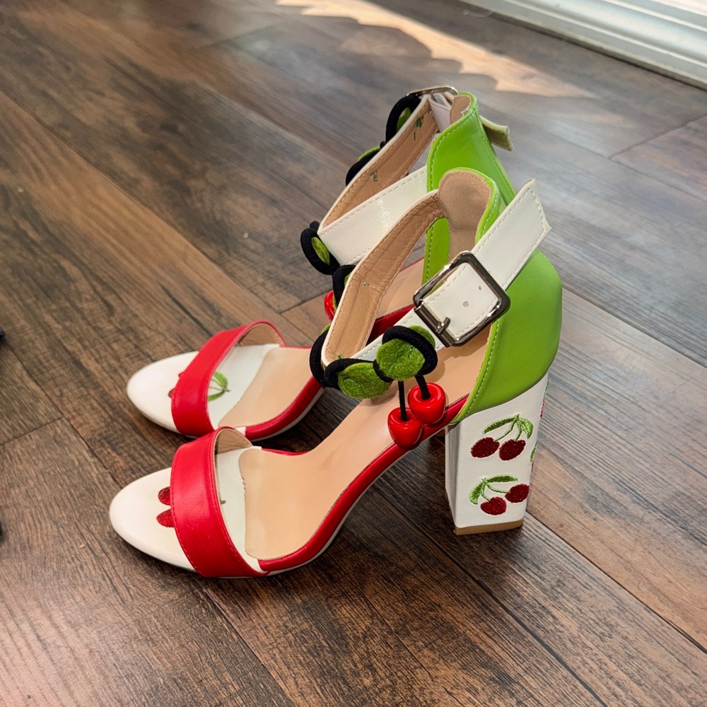 Vibrant Red and Green Women's Heels - Picture 3 of 14